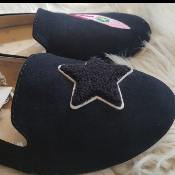 NWT CAT & JACK Black Flats w/Rocket & Star, Size 5 - Picture 3 of 4